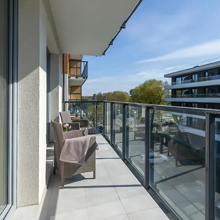 Gustowny Z Parkingiem I Balkonem W Kolobrzegu By Renters * Kolobrzeg