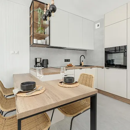 Gustowny Z Parkingiem I Balkonem W Kolobrzegu By Renters * Kolobrzeg