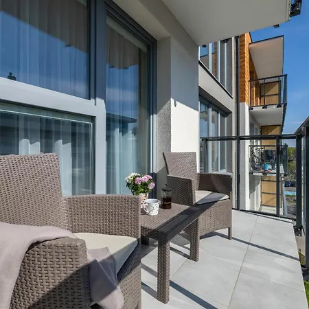 Gustowny Z Parkingiem I Balkonem W Kolobrzegu By Renters *