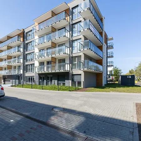 Gustowny Z Parkingiem I Balkonem W Kolobrzegu By Renters Kołobrzeg